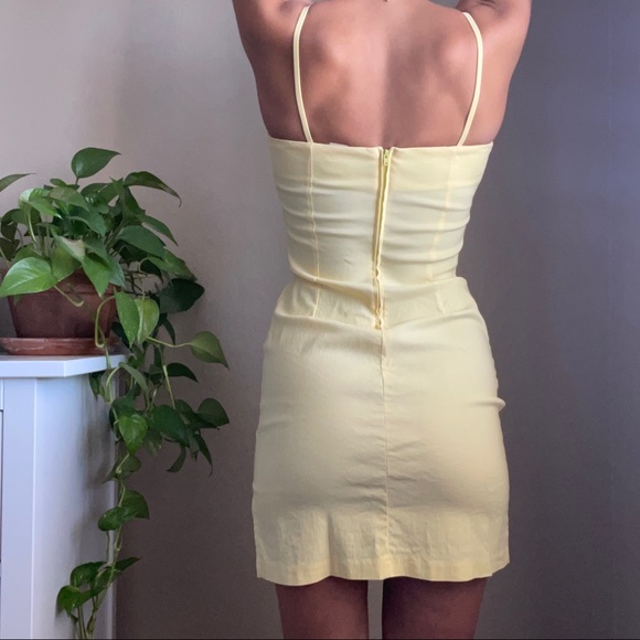 SOLD! Y2K Yellow Mini Dress 💛 - Picture 2 of 8